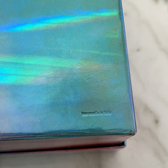 Extra Large Authentic GUCCI Empty Box with Ribbon - Picture 8 of 8